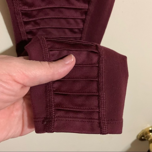 Alo Yoga Moto Cranberry High Waist Leggings. Athletic Sport Active Wear - Picture 7 of 11